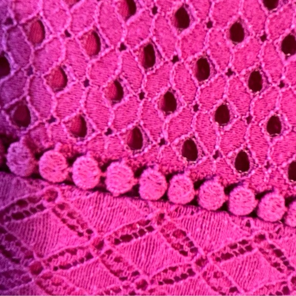 Croft & Barrow petite pink cutouts layer crochet-style tee Size M - Picture 2 of 7